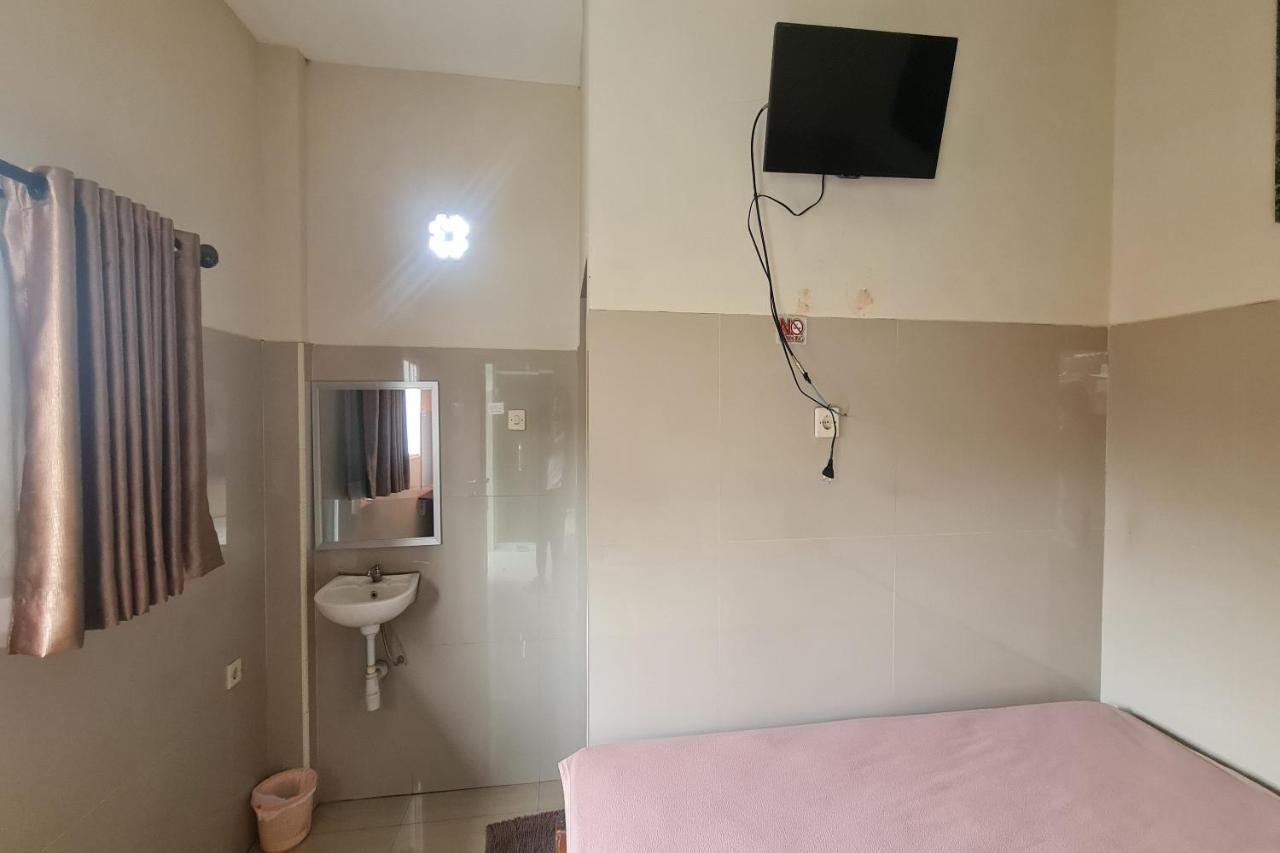 Capital O 93250 Hotel Tirta Kencana 2 Baturaden Banyumas Eksteriør billede