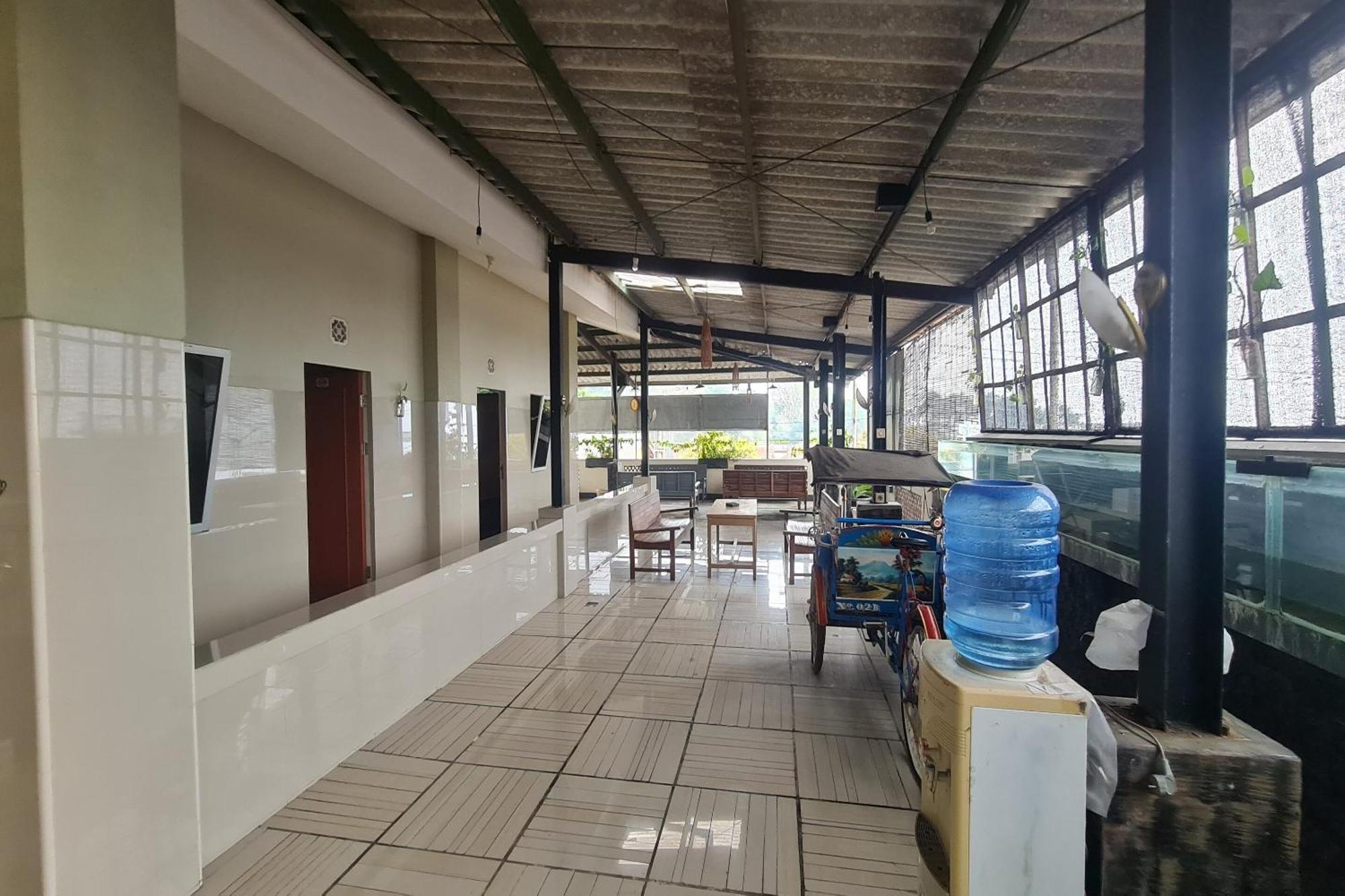 Capital O 93250 Hotel Tirta Kencana 2 Baturaden Banyumas Eksteriør billede